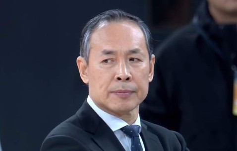 博鱼体育-卫冕冠军6连胜强势领跑积分榜，多队遭伤病侵袭，又有两黑马崛起